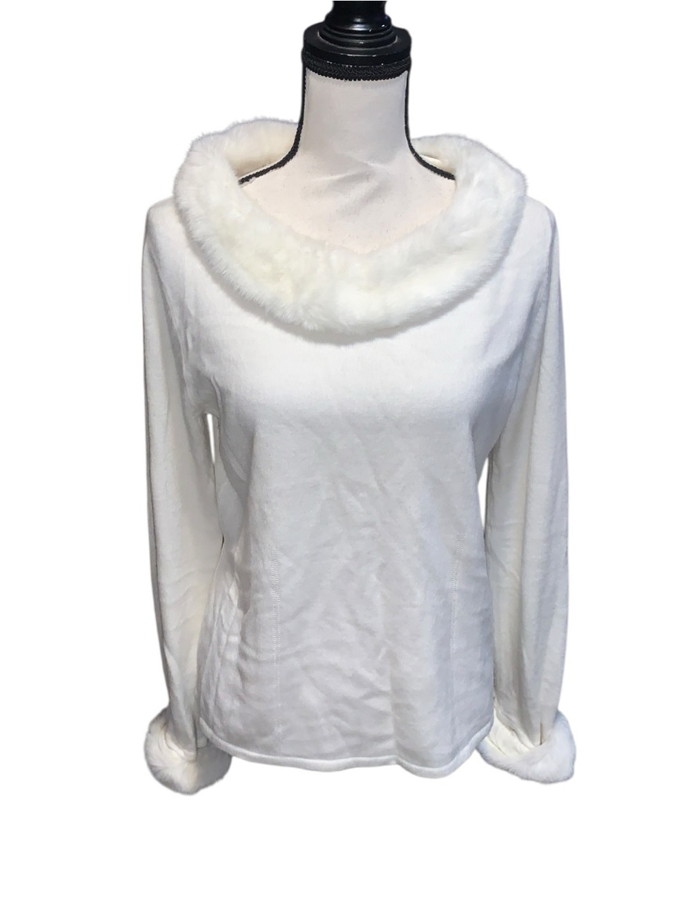 Vintage Norton McNaughton Faux Fur Trim Sweater Off White